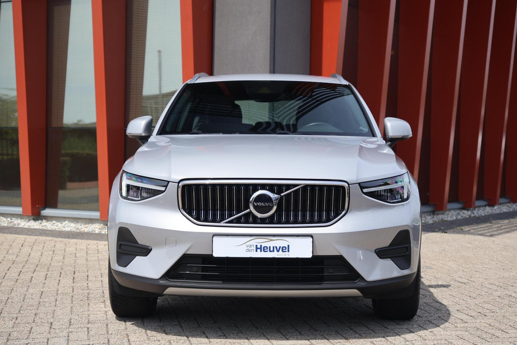 Volvo XC40 T4 Recharge Core Bright | Stoelverwarming | Trekhaak | Parkeercamera | Keyless 54821313-1.jpg | Van den Heuvel Auto's B.V.