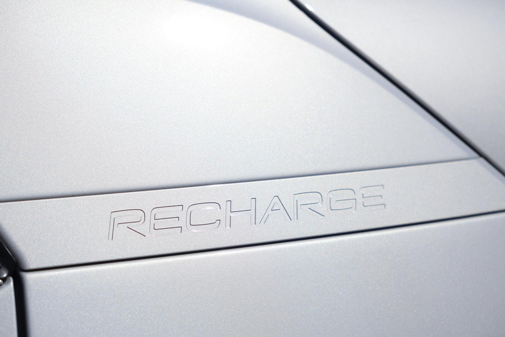 Volvo XC40 T4 Recharge Core Bright | Stoelverwarming | Trekhaak | Parkeercamera | Keyless 54821313-10.jpg | Van den Heuvel Auto's B.V.