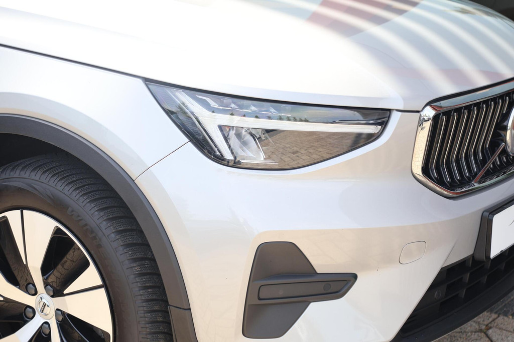 Volvo XC40 T4 Recharge Core Bright | Stoelverwarming | Trekhaak | Parkeercamera | Keyless 54821313-4.jpg | Van den Heuvel Auto's B.V.