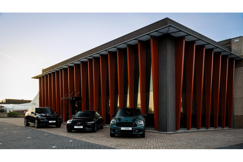 Volvo XC40 Recharge P8 AWD R-Design | Trekhaak | Full Electric | Zero-emissie | Keyless 55130072-1.jpg | Van den Heuvel Auto's B.V.