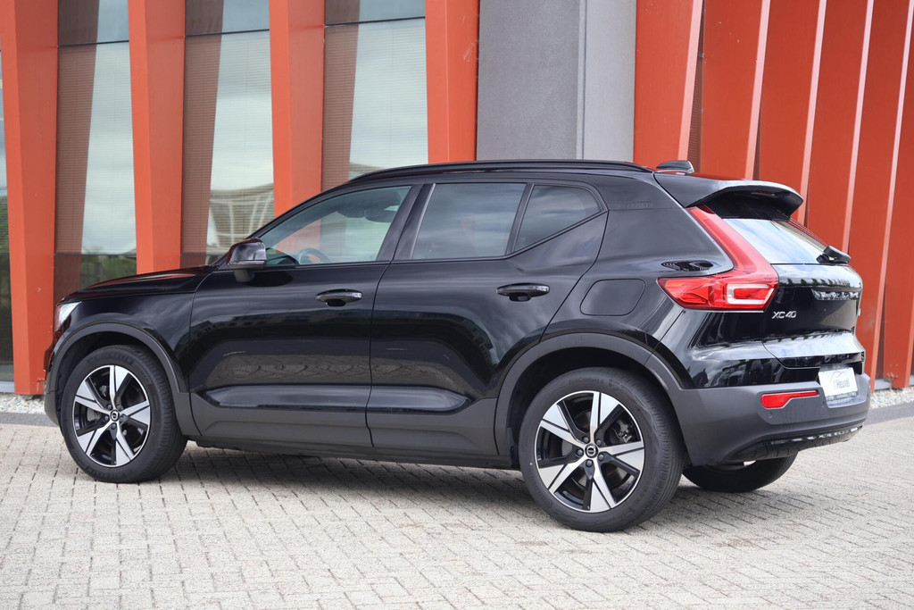 Volvo XC40 Recharge P8 AWD R-Design | Park Assist | Full Electric | Zero-emissie | Keyless 55130072-2.jpg | Van den Heuvel Auto's B.V.