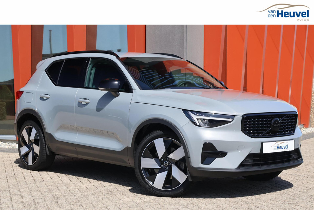 Volvo XC40 T5 Recharge Ultimate Dark | Stoelverwarming | Parkeercamera | Panoramadak | Pilot Assist | BLIS | H/K | 20 Inch | Keyless 55547754-0.jpg | Van den Heuvel Auto's