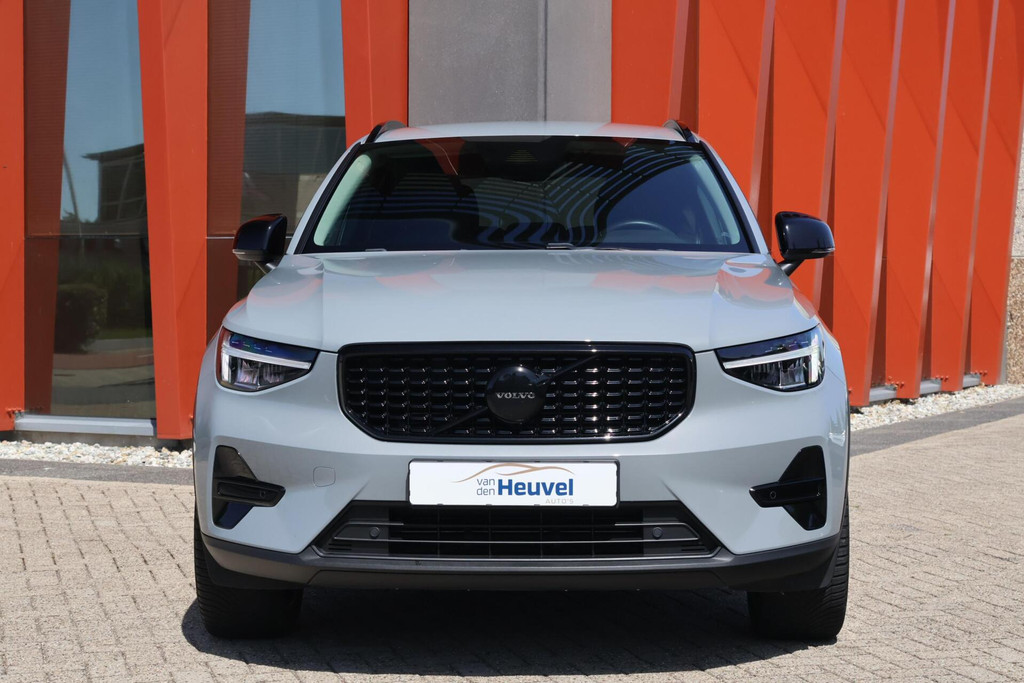 Volvo XC40 T5 Recharge Ultimate Dark | Stoelverwarming | Panoramadak | BLIS | Pilot Assist | Parkeercamera | H/K | 20 Inch | Keyless 55547754-1.jpg | Van den Heuvel Auto's B.V.