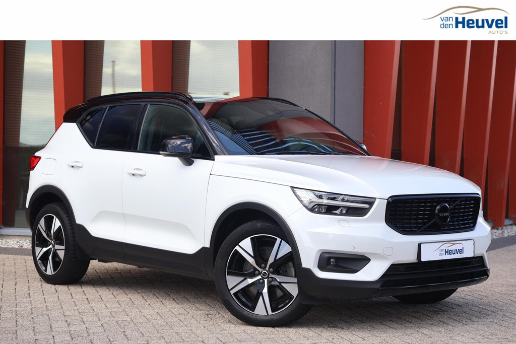 Volvo XC40 T4 Recharge R-Design | Stoelverwarming | Parkeercamera | H/K | Glossy Black | Keyless 55705617-0.jpg | Van den Heuvel Auto's B.V.