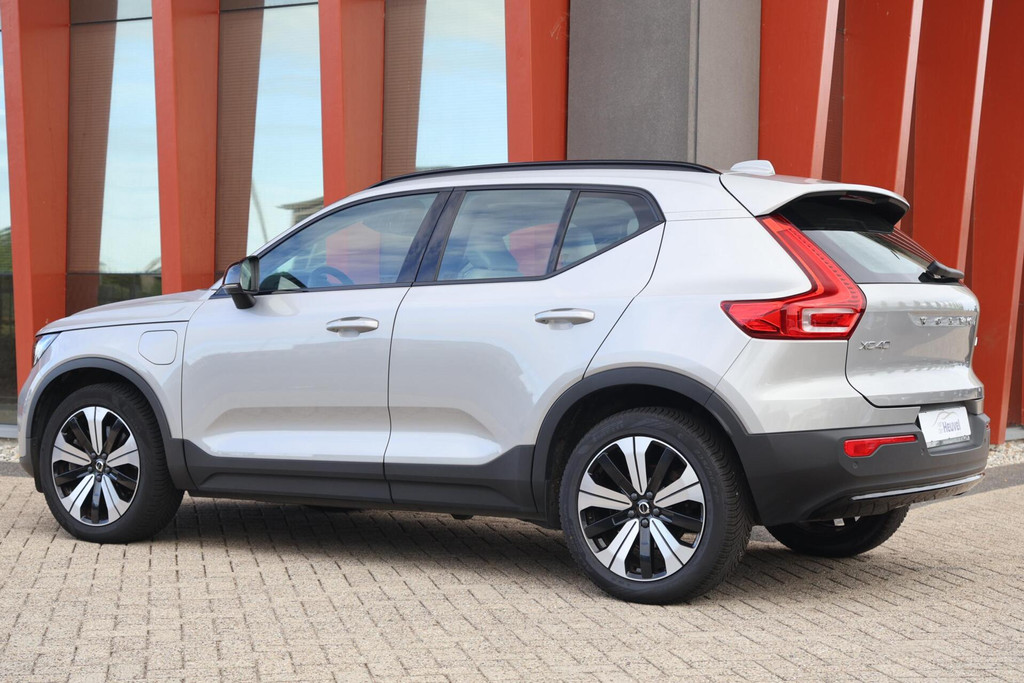 Volvo XC40 T5 Recharge Ultimate Dark | Stoelverwarming | Leder | Pilot Assist | BLIS | H/K | 360° Camera | Keyless 55711166-2.jpg | Van den Heuvel Auto's B.V.