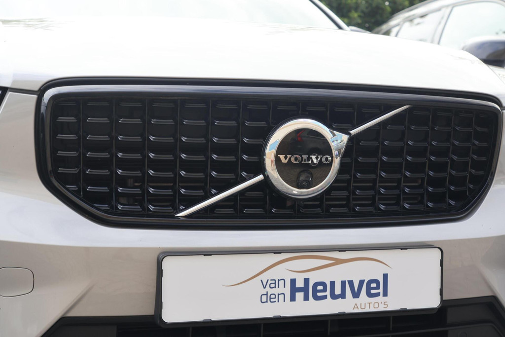 Volvo XC40 T5 Recharge Ultimate Dark | Stoelverwarming | Leder | Pilot Assist | BLIS | H/K | 360° Camera | Keyless 55711166-4.jpg | Van den Heuvel Auto's B.V.