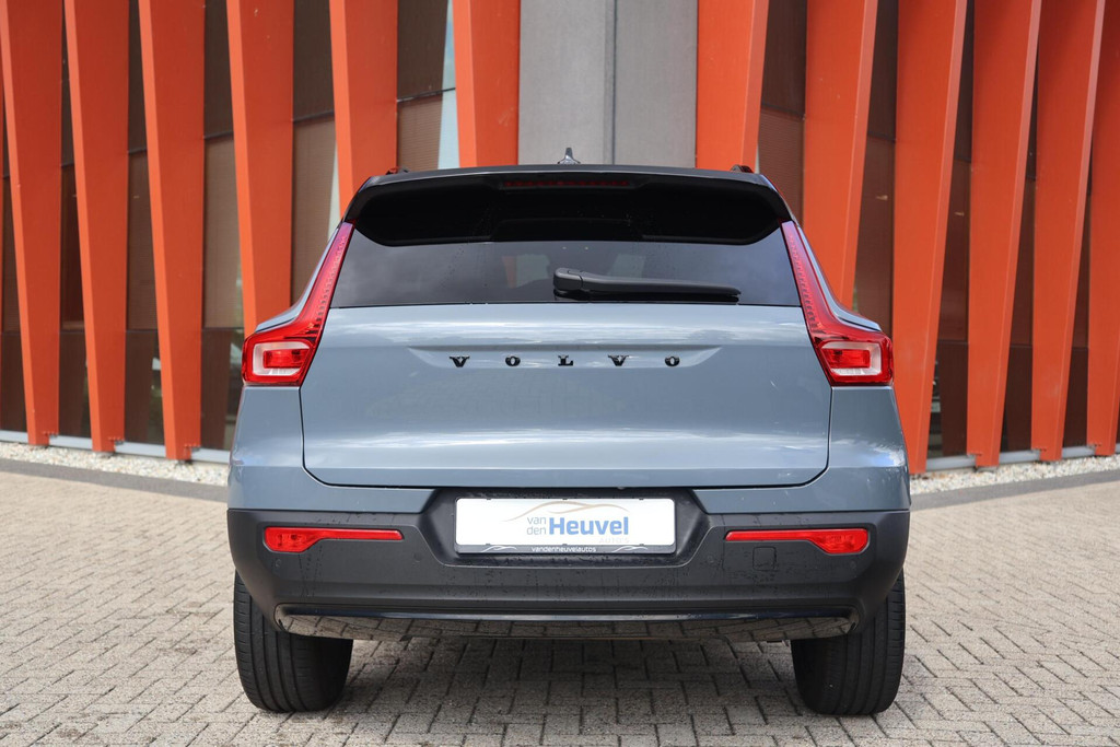 Volvo XC40 T4 Recharge R-Design | Stoelverwarming | Parkeercamera | H/K | Glossy Black | Keyless 55758090-3.jpg | Van den Heuvel Auto's B.V.