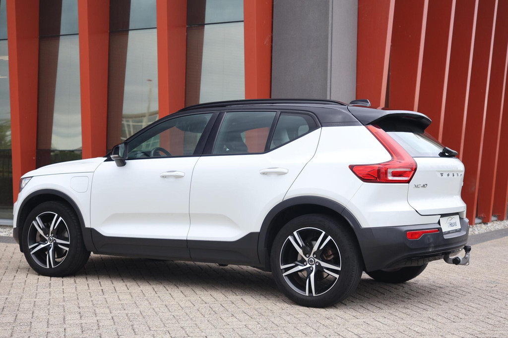 Volvo XC40 T5 Recharge R-Design | Trekhaak | Parkeercamera | Leder | Keyless 55906034-2.jpg | Van den Heuvel Auto's B.V.