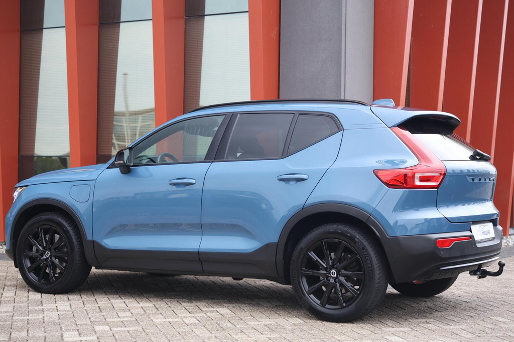 Volvo XC40 T5 Recharge Plus Dark | Stoelverwarming | Trekhaak | H/K | Parkeercamera | Glossy Black | Keyless 55913242-2.jpg | Van den Heuvel Auto's B.V.