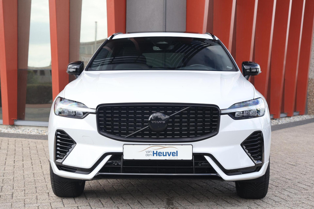 Volvo XC60 T6 Recharge AWD R-Design | Longe Range | Trekhaak | Parkeercamera | Glossy Black | Keyless 56038490-1.jpg | Van den Heuvel Auto's B.V.