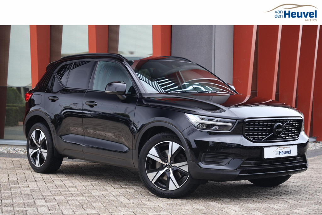 Volvo XC40 T4 Recharge R-Design | Stoelverwarming | Parkeercamera | Memory Stoel | Glossy Black | Keyless 56039888-0.jpg | Van den Heuvel Auto's B.V.