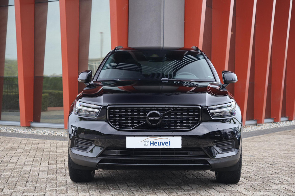 Volvo XC40 T4 Recharge R-Design | Stoelverwarming | Parkeercamera | Memory Stoel | Glossy Black | Keyless 56039888-1.jpg | Van den Heuvel Auto's B.V.
