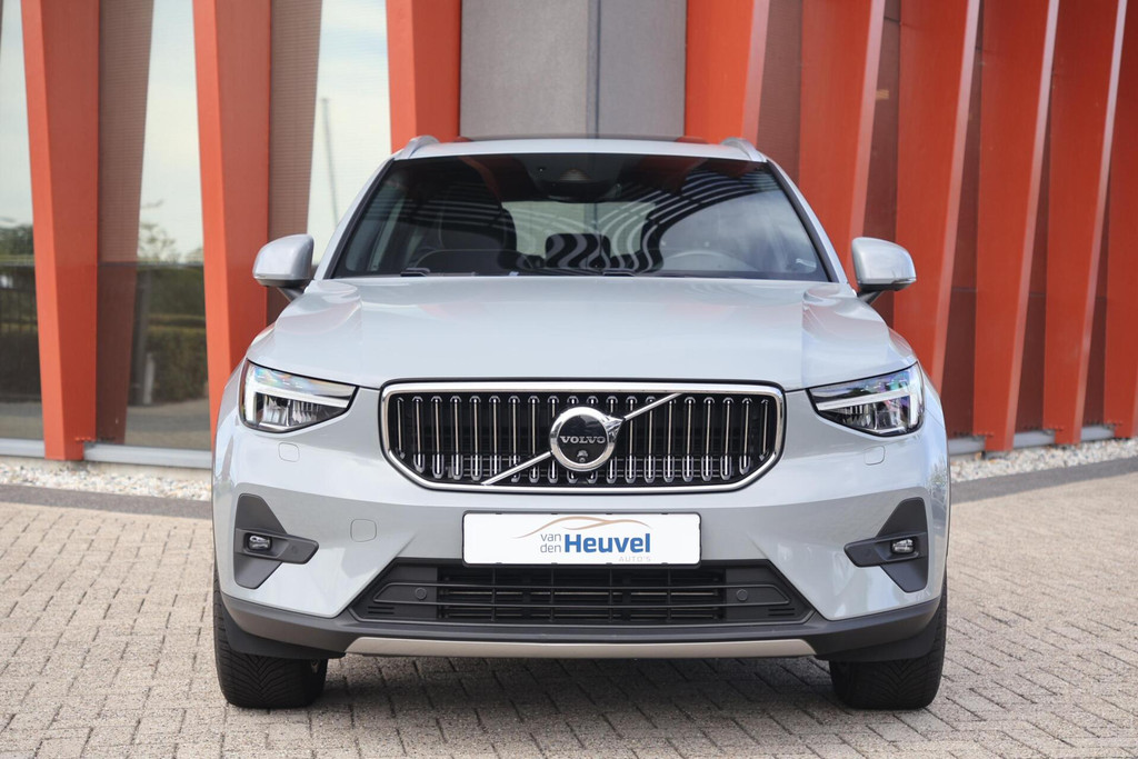 Volvo XC40 T5 Recharge Ultimate Bright | Stoelverwarming | Trekhaak | Panoramadak | 360° Camera |Pilot Assist | H/K | BLIS | Keyless 56040792-1.jpg | Van den Heuvel Auto's B.V.