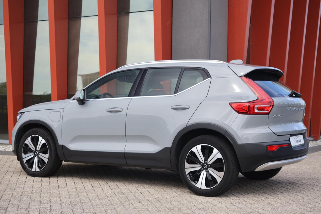 Volvo XC40 T5 Recharge Ultimate Bright | Stoelverwarming | Trekhaak | 360° Camera | Panoramadak ||Pilot Assist | BLIS | H/K | Keyless 56040792-2.jpg | Van den Heuvel Auto's