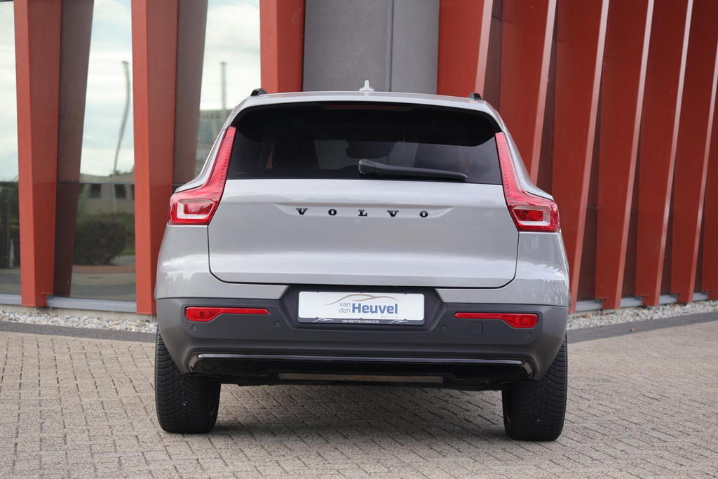 Volvo XC40 T5 Recharge Ultimate Dark | Stoelverwarming | Parkeercamera | Panoramadak | Pilot Assist | BLIS | H/K | Leder | Keyless 56044213-3.jpg | Van den Heuvel Auto's