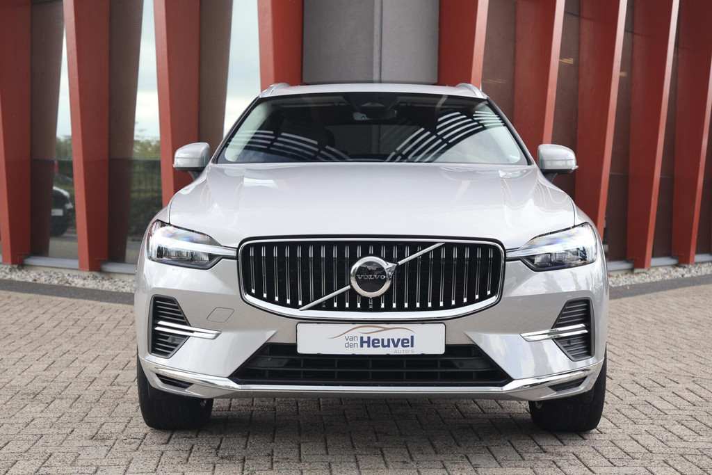 Volvo XC60 T8 Recharge AWD Plus Bright | Longe Range | Stoelverwarming | Trekhaak | Leder | Parkeercamera | Keyless 56070823-1.jpg | Van den Heuvel Auto's B.V.