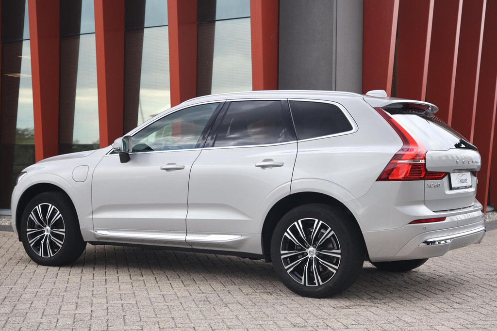 Volvo XC60 T8 Recharge AWD Plus Bright | Longe Range | Stoelverwarming | Trekhaak | Leder | Parkeercamera | Keyless 56070823-2.jpg | Van den Heuvel Auto's B.V.