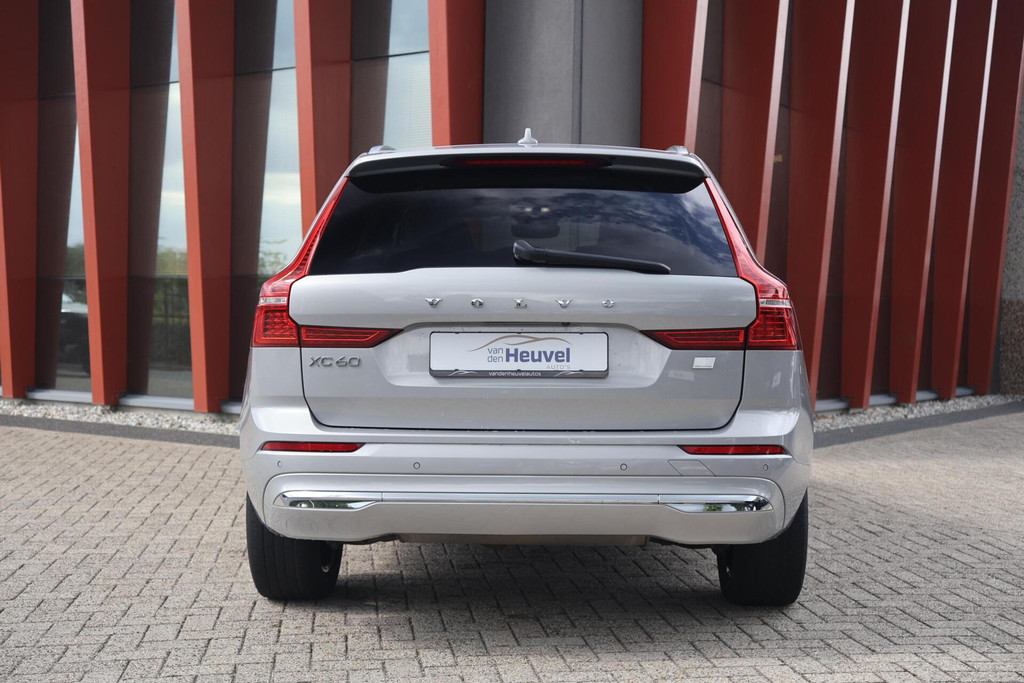 Volvo XC60 T8 Recharge AWD Plus Bright | Longe Range | Stoelverwarming | Trekhaak | Leder | Parkeercamera | Keyless 56070823-3.jpg | Van den Heuvel Auto's B.V.