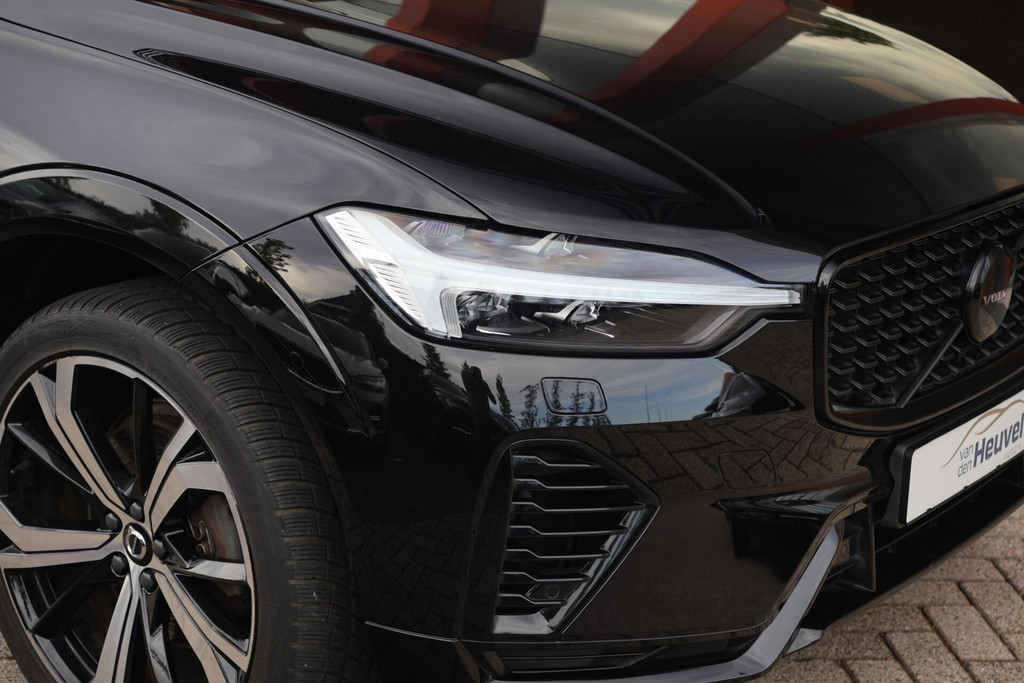 Volvo XC60 T6 Recharge AWD Plus Dark | Stoelverwarming | Trekhaak | Parkeercamera | Panoramadak | Longe Range | Pilot Assist | BLIS | Leder 56087271-4.jpg | Van den Heuvel Auto's