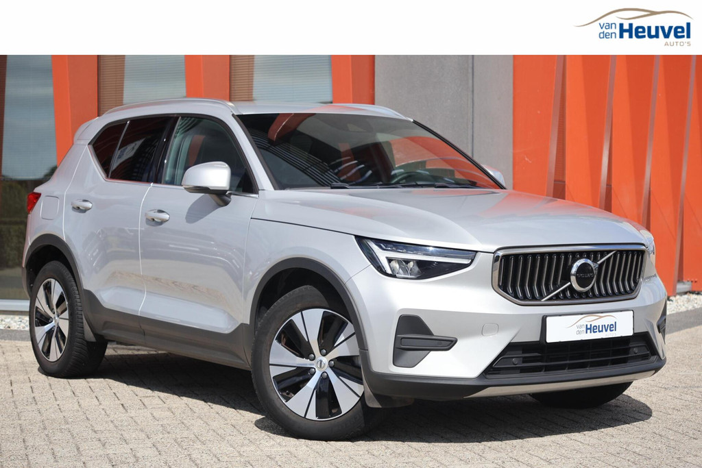 Volvo XC40 T4 Recharge Core Bright | Stoelverwarming | Trekhaak | Parkeercamera | Keyless 56161483-0.jpg | Van den Heuvel Auto's B.V.