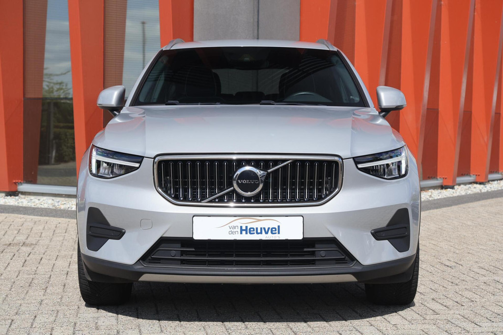 Volvo XC40 T4 Recharge Core Bright | Stoelverwarming | Trekhaak | Parkeercamera | Keyless 56161483-1.jpg | Van den Heuvel Auto's B.V.