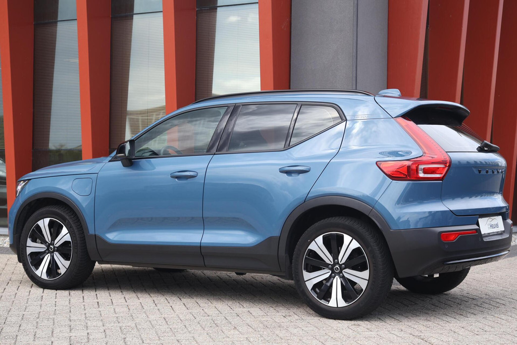 Volvo XC40 T5 Recharge Ultimate Dark | Stoelverwarming | Parkeercamera | Panoramadak | Pilot Assist | BLIS | H/K | Keyless 56193514-2.jpg | Van den Heuvel Auto's B.V.