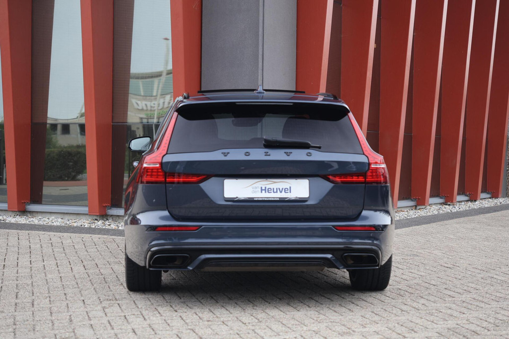 Volvo V60 T6 Recharge AWD Plus Dark | Stoelverwarming | Trekhaak | Parkeercamera | Panoramadak | H/K | Pilot Assist | Keyless 56221813-2.jpg | Van den Heuvel Auto's