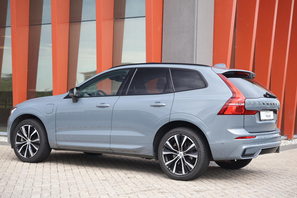 Volvo XC60 T6 Recharge AWD Plus Dark 56250070-2.jpg | Van den Heuvel Auto's