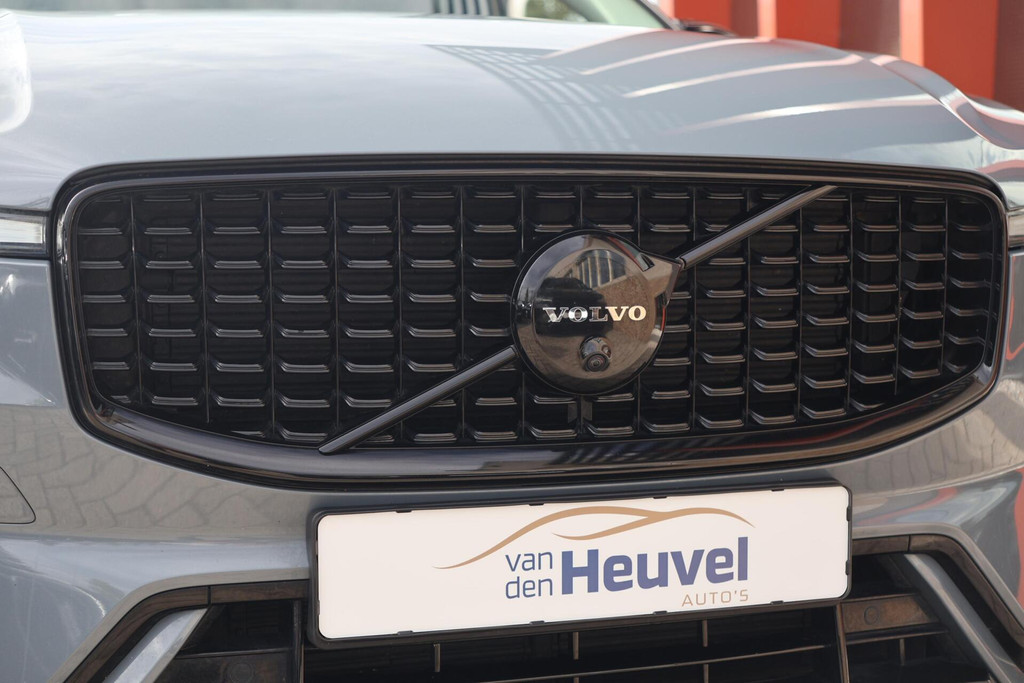 Volvo XC60 T6 Recharge AWD Plus Dark | Stoelverwarming | Trekhaak | 360° Camera| Panoramadak | Long Range | Pilot Assist | H/K | Leder | Gl 56250070-4.jpg | Van den Heuvel Auto's