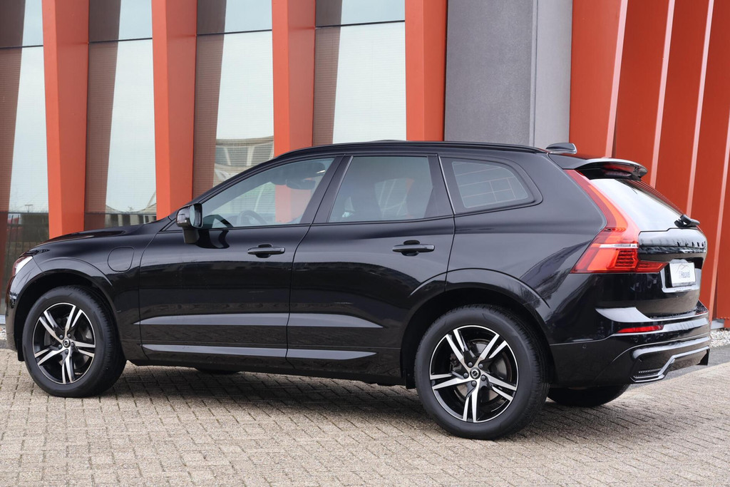 Volvo XC60 T6 Recharge AWD R-Design | Stoelverwarming | Parkeer Camera | Panoramadak | Memorystoel | Keyless 56327092-2.jpg | Van den Heuvel Auto's