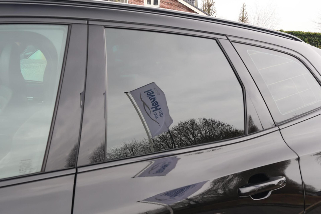 Volvo XC60 T6 Recharge AWD R-Design | Stoelverwarming | Parkeer Camera | Panoramadak | Memorystoel | Keyless 56327092-6.jpg | Van den Heuvel Auto's