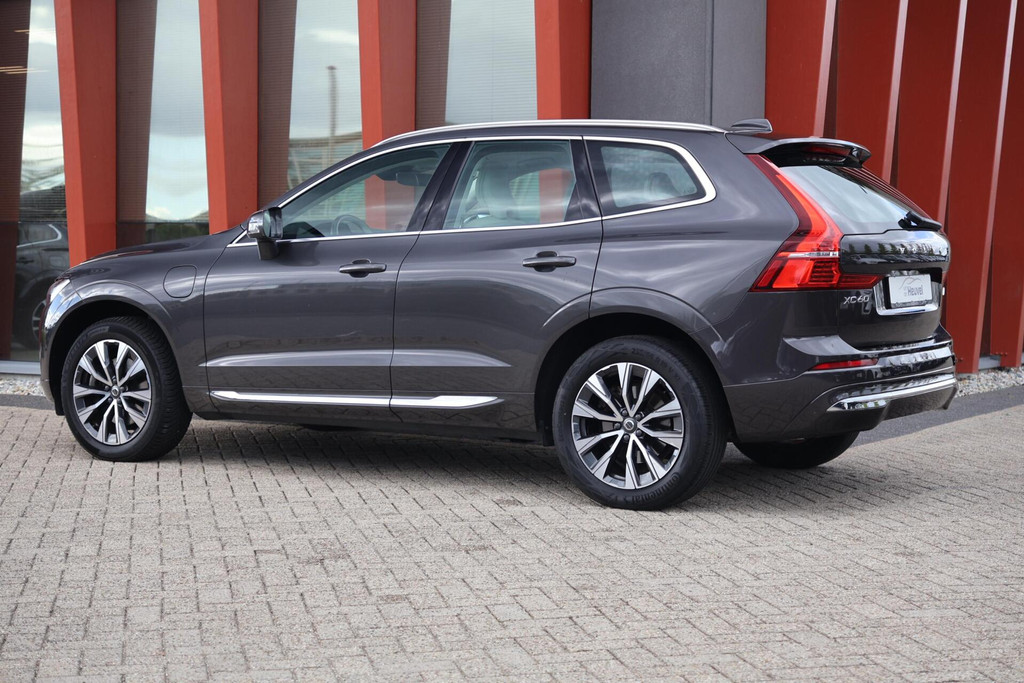 Volvo XC60 T6 Recharge AWD Inscription | Stoelverwarming | Trekhaak | Parkeercamera | Leder | Panoramadak | Keyless 56336046-2.jpg | Van den Heuvel Auto's