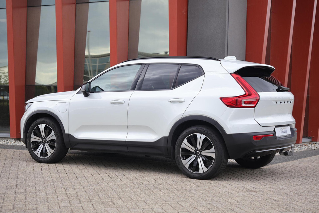 Volvo XC40 T5 Recharge Plus Dark | Stoelverwarming | Trekhaak | Parkeercamera | Leder | H/K | Pilot Assist | BLIS | Keyless 56509944-2.jpg | Van den Heuvel Auto's