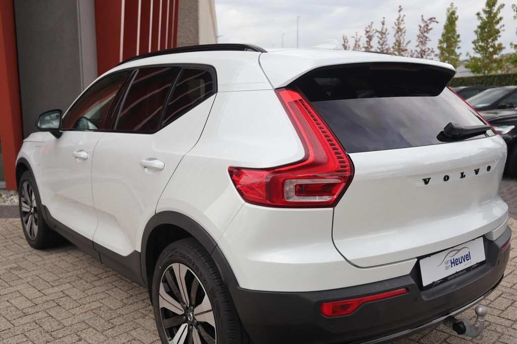 Volvo XC40 T5 Recharge Plus Dark | Stoelverwarming | Trekhaak | Parkeercamera | Leder | H/K | Pilot Assist | BLIS | Keyless 56509944-4.jpg | Van den Heuvel Auto's