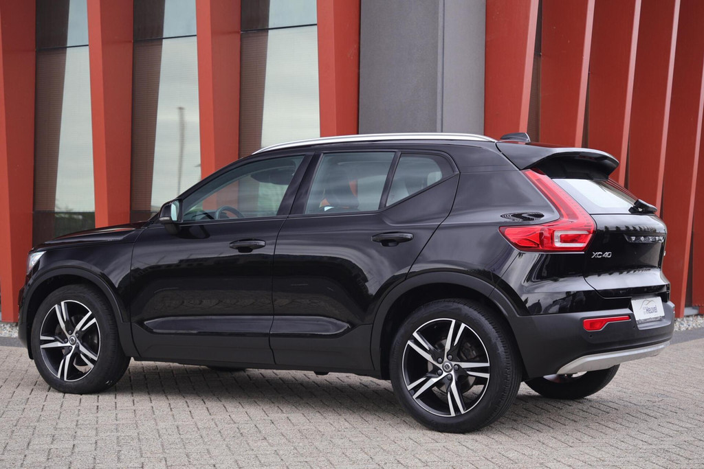 Volvo XC40 T4 Momentum | Stoelverwarming | Trekhaak | Parkeercamera | Keyless 56850367-2.jpg | Van den Heuvel Auto's B.V.