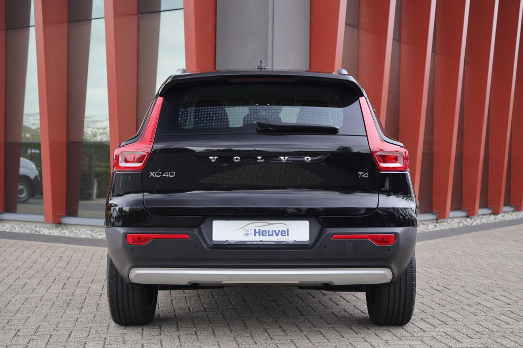 Volvo XC40 T4 Momentum | Stoelverwarming | Trekhaak | Parkeercamera | Keyless 56850367-3.jpg | Van den Heuvel Auto's B.V.
