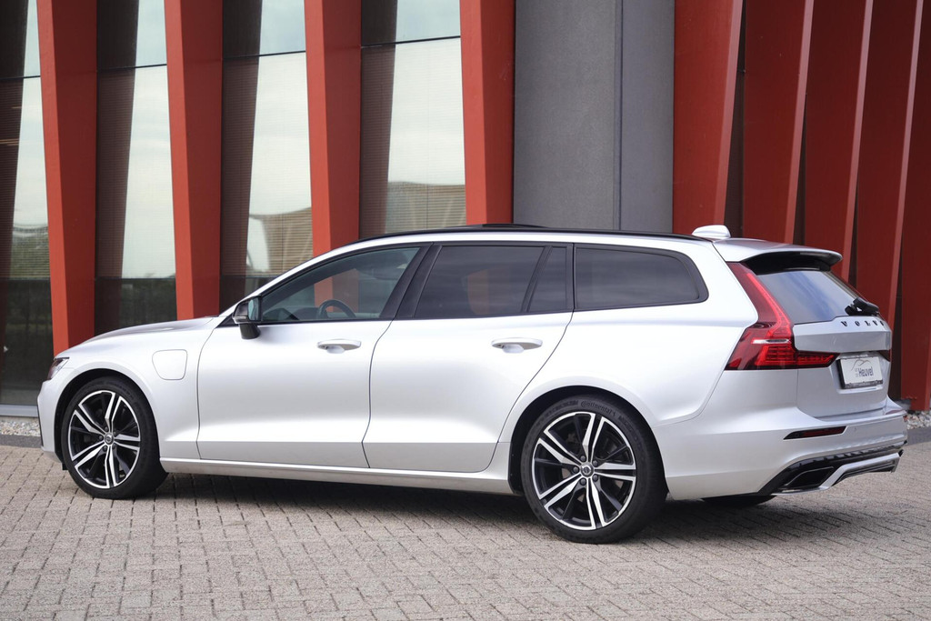 Volvo V60 T6 Recharge AWD R-Design 56916983-2.jpg | Van den Heuvel Auto's B.V.