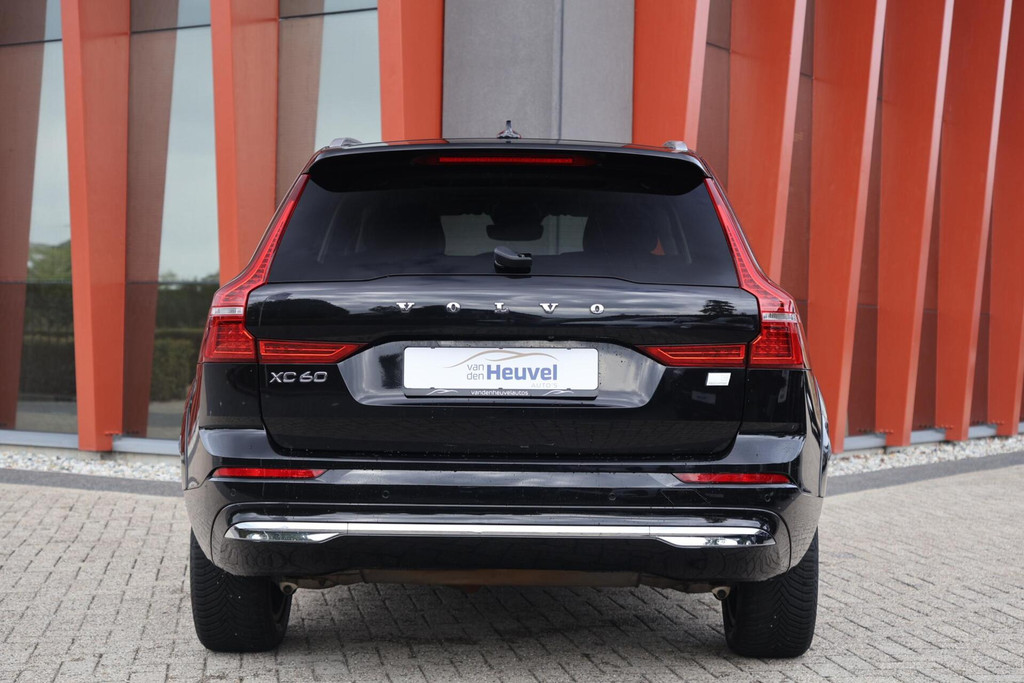 Volvo XC60 T8 Recharge AWD Ultimate Bright | Stoelverwarming | Trekhaak | Parkeercamera | Panoramadak | HUD | Pilot Assist | BLIS | Keyless 56947967-3.jpg | Van den Heuvel Auto's B.V.