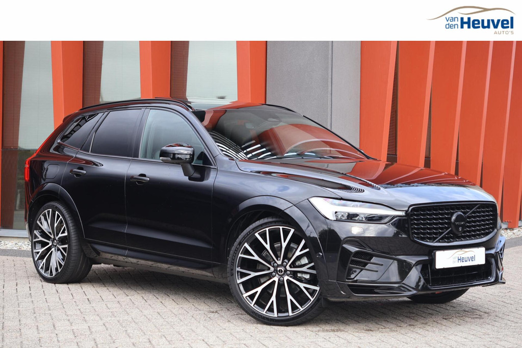Volvo XC60 T8 Recharge AWD HEICO Black Edition | Stoelverwarming | Trekhaak | Panoramadak | HUD | 360° Camera | B&W | BLIS | Pilot Assist | 56952889-0.jpg | Van den Heuvel Auto's B.V.
