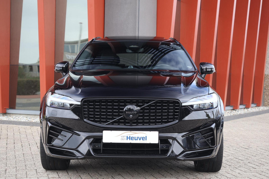 Volvo XC60 T8 Recharge AWD HEICO Black Edition | Stoelverwarming | Trekhaak | Panoramadak | HUD | 360° Camera | B&W | BLIS | Pilot Assist | 56952889-1.jpg | Van den Heuvel Auto's B.V.