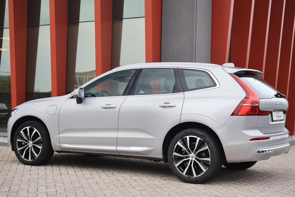 Volvo XC60 T6 Recharge AWD Ultimate Bright | Stoelverwarming | Trekhaak | Parkeercamera | HUD | Leder | H/K | BLIS | Pilot Assist | keyles 56967895-2.jpg | Van den Heuvel Auto's B.V.
