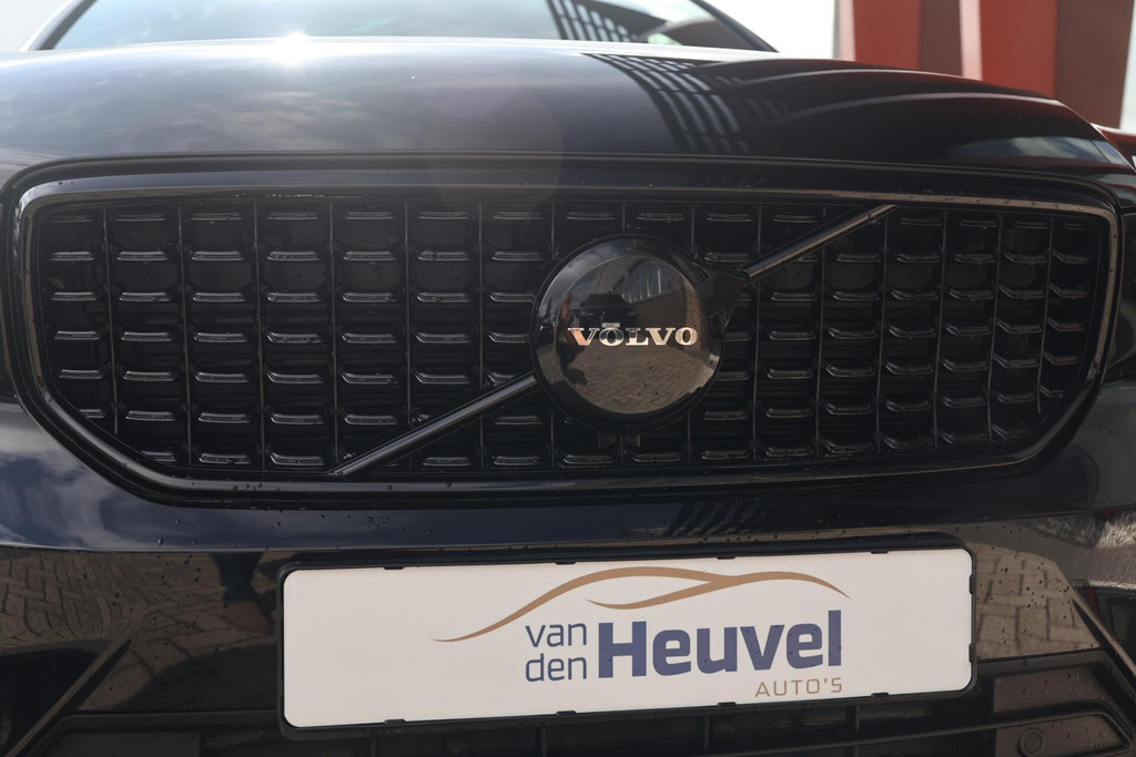 Volvo XC40 T5 Recharge Plus Dark | Stoelverwarming | Trekhaak | Parkeercamera | H/K | Pilot Assist | Keyless | Glossy Black 56972490-4.jpg | Van den Heuvel Auto's B.V.