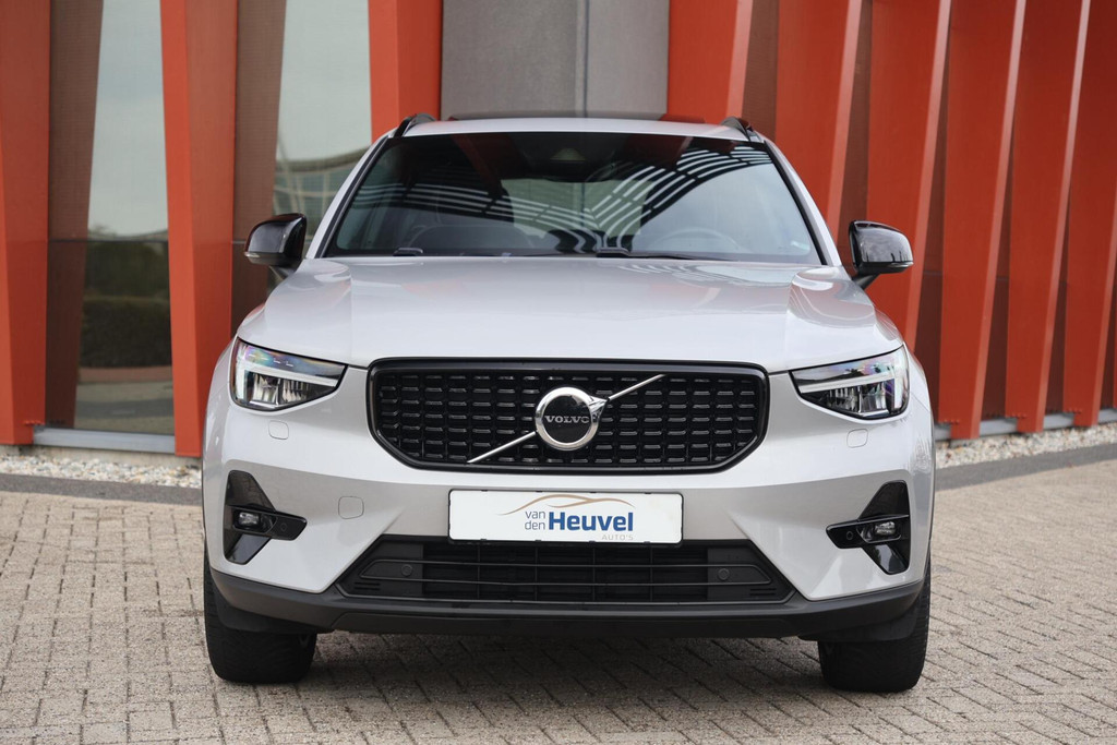 Volvo XC40 T5 Recharge Ultimate Dark | Stoelverwarming | Trekhaak | Parkeercamera | BLIS | Pilot Assist | H/K | Keyless 57008449-1.jpg | Van den Heuvel Auto's B.V.