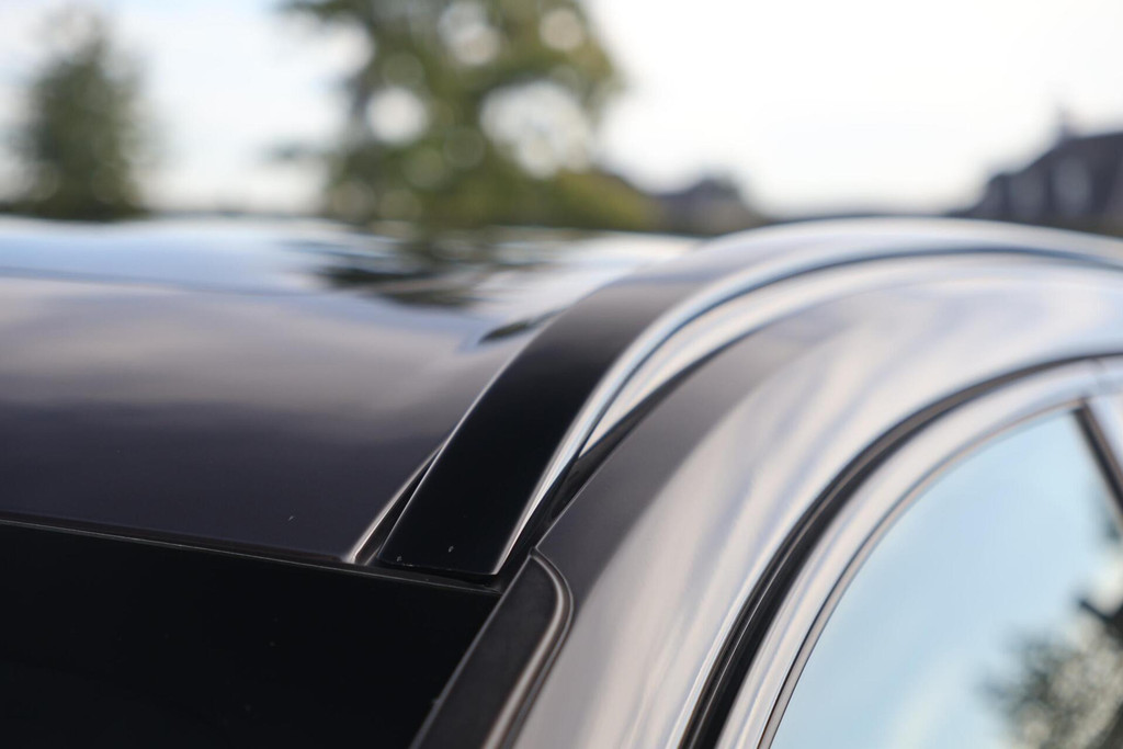 Volvo XC60 B5 R-Design | Stoelverwarming | Trekhaak | 360° Camera | Panoramadak | Pilot Assist | Memory Seats | Glossy Black | Keyless 57129618-4.jpg | Van den Heuvel Auto's B.V.