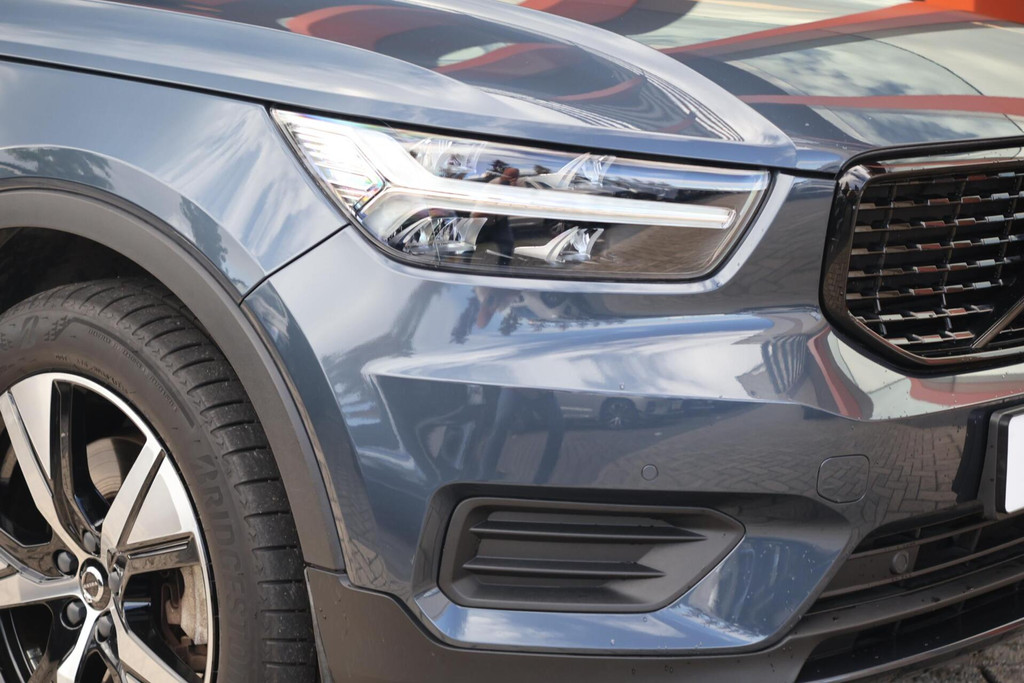 Volvo XC40 T5 Recharge R-Design | Trekhaak | Parkeercamera | Keyless | 57171561-4.jpg | Van den Heuvel Auto's B.V.