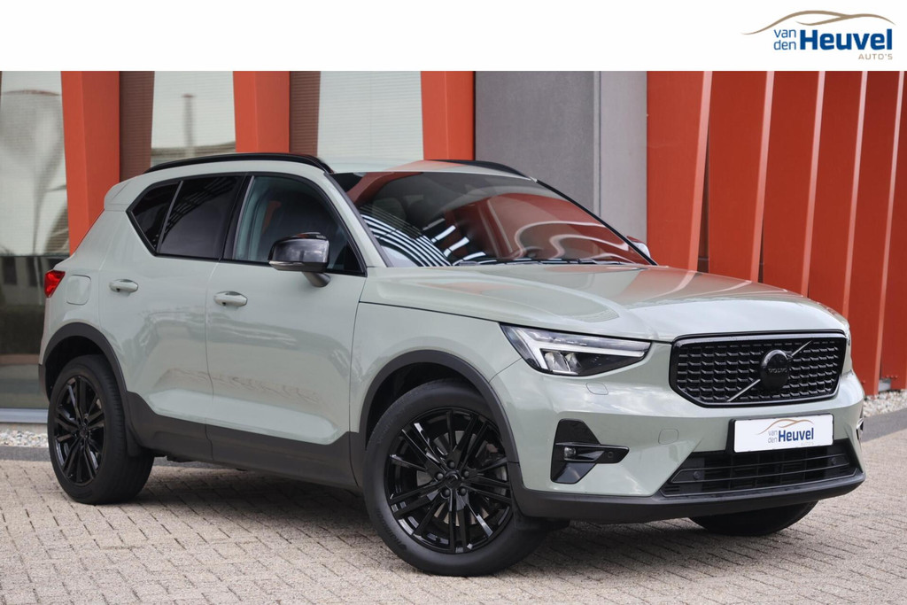 Volvo XC40 T4 Rechage Plus Dark | Stoelverwarming | Parkeercamera | H/K | Memory seats | Keyless | Glossy Black 57173339-0.jpg | Van den Heuvel Auto's B.V.
