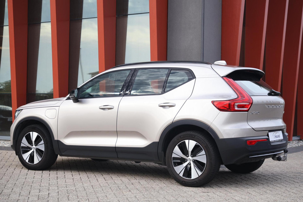 Volvo XC40 T4 Recharge Plus Dark | Stoelverwarming | Trekhaak | H/K | Memory stoel | Keyless 57339974-2.jpg | Van den Heuvel Auto's B.V.