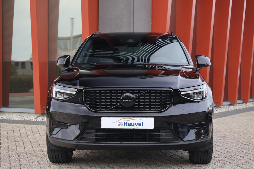 Volvo XC40 T4 Recharge Black Edition | Stoelverwarming | Trekhaak | Parkeercamera | H/K | Memory Seats | Keyless 57441612-1.jpg | Van den Heuvel Auto's B.V.