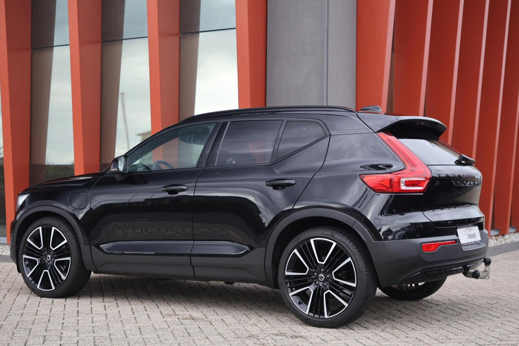 Volvo XC40 T4 Recharge R-Design | Stoelverwarming | Trekhaak | Panoramadak | H/K | 21 INCH | Glossy Black | Keyless 57727296-2.jpg | Van den Heuvel Auto's B.V.