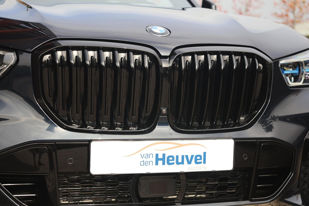 BMW X5 xDrive45e High Executive | M-Sport | HUD | Laser | 22 Inch | SoH 94% | Alcantara Hemel | Camera 57807365-4.jpg | Van den Heuvel Auto's B.V.